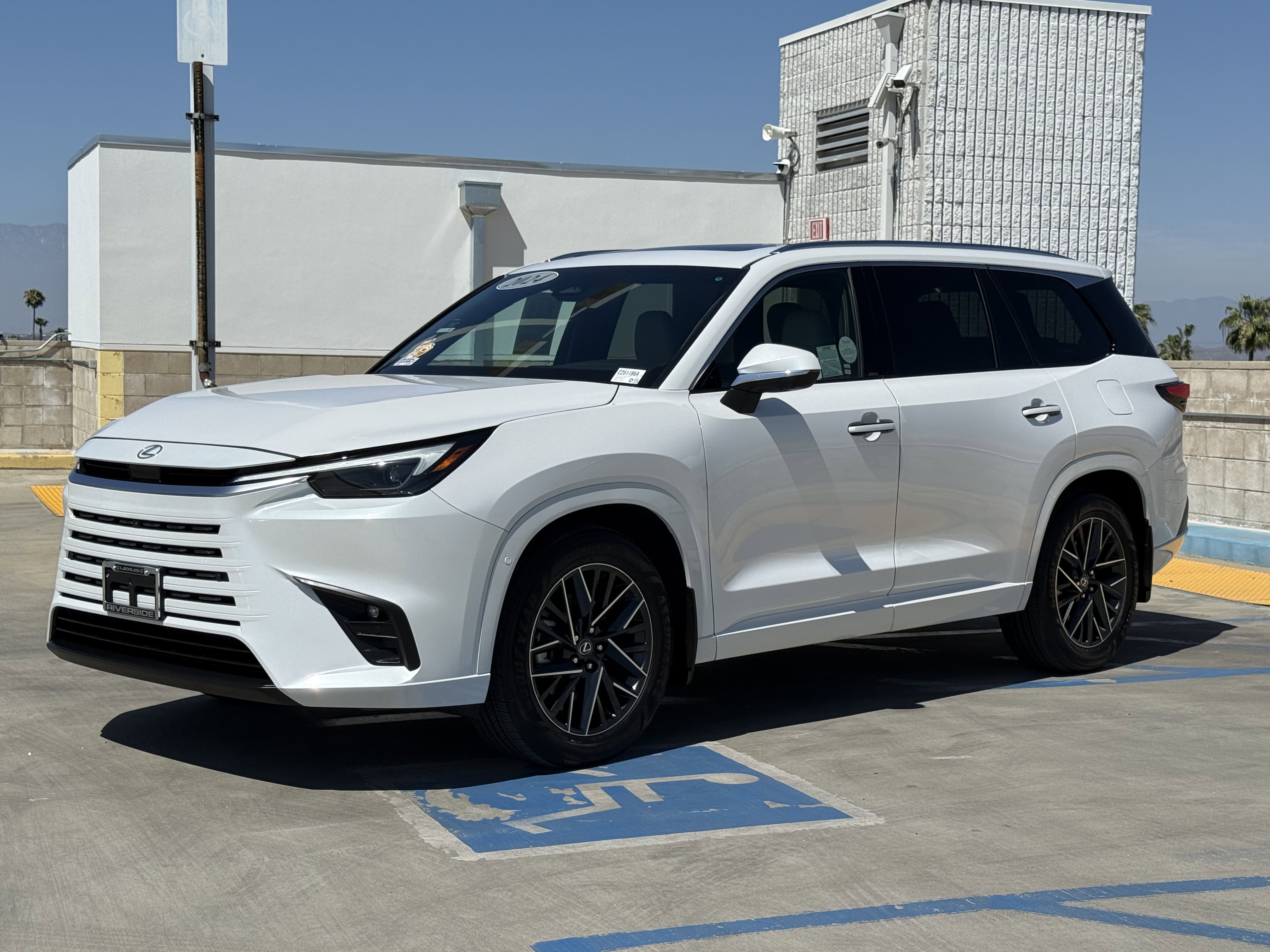 Certified 2024 Lexus TX 350 AWD w/ Captains Chair Package image 7