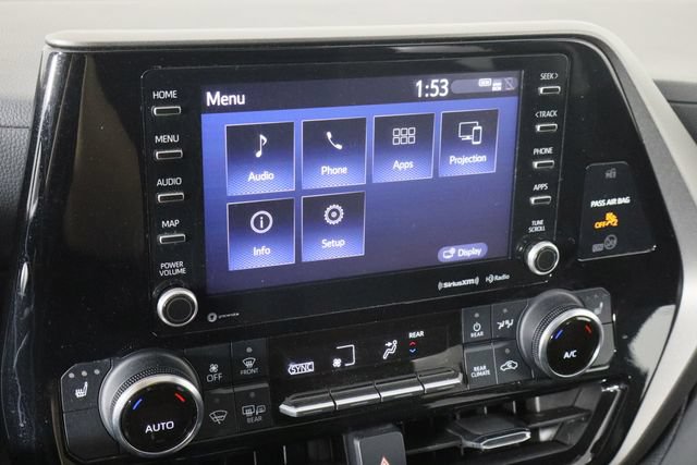 Used 2022 Toyota Highlander XLE FWD image 32