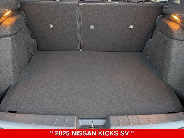 Used 2025 Nissan Kicks SV AWD/4WD image 30