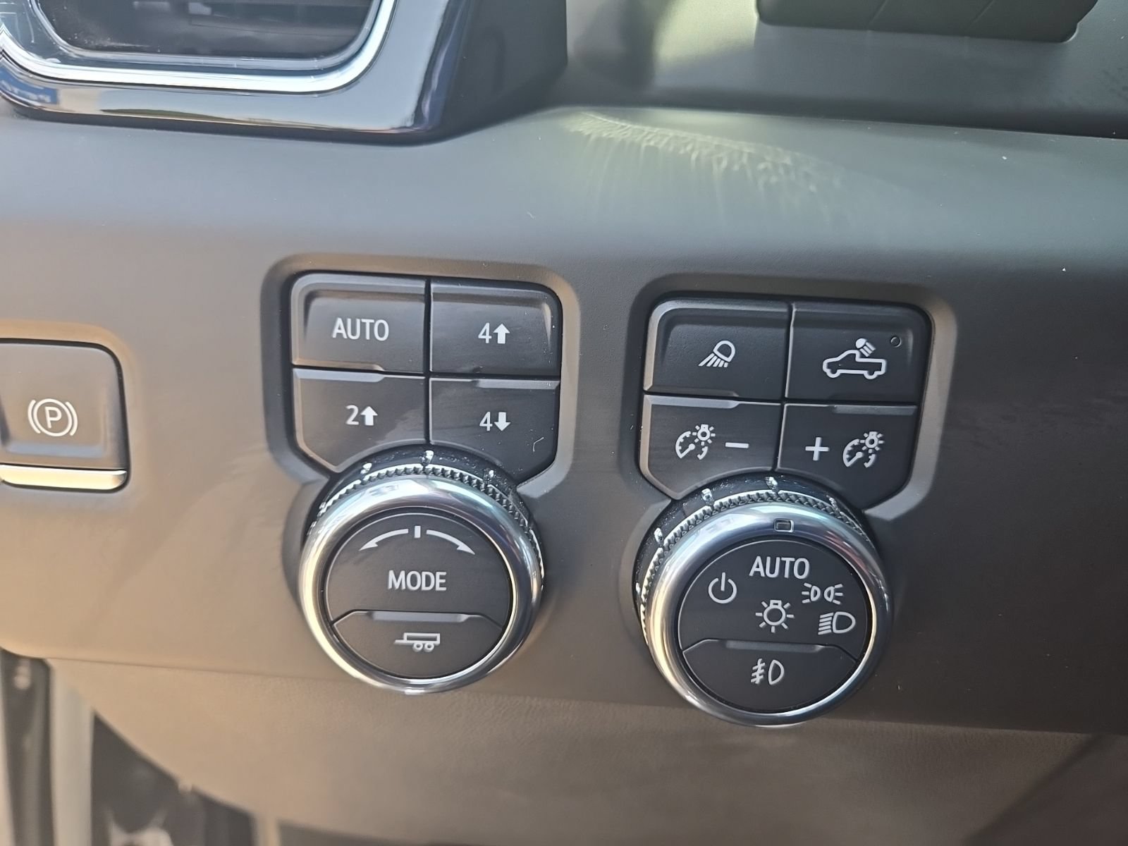Used 2023 GMC Sierra 1500 Denali w/ Denali Reserve Package AWD/4WD image 16