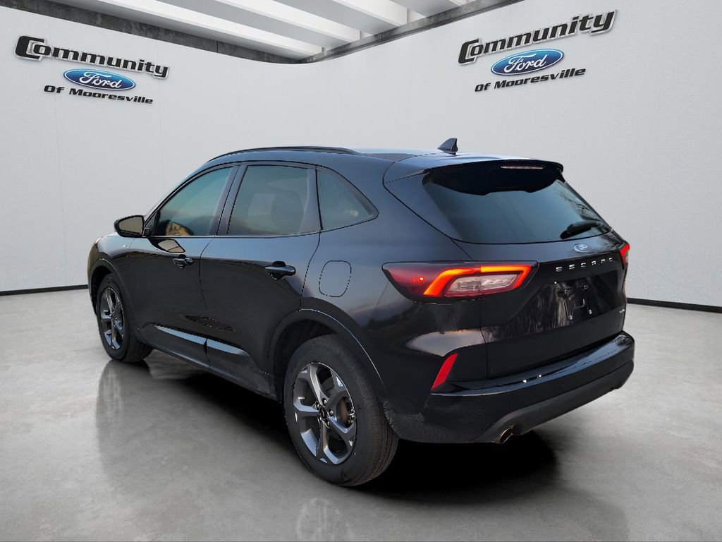 Used 2023 Ford Escape ST-Line w/ Tech Pack #1 image 7