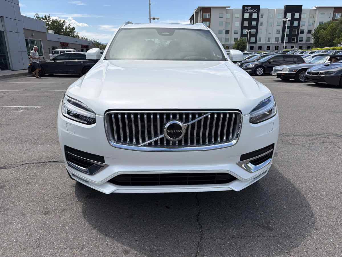 Used 2024 Volvo XC90 B6 Ultimate AWD/4WD image 8