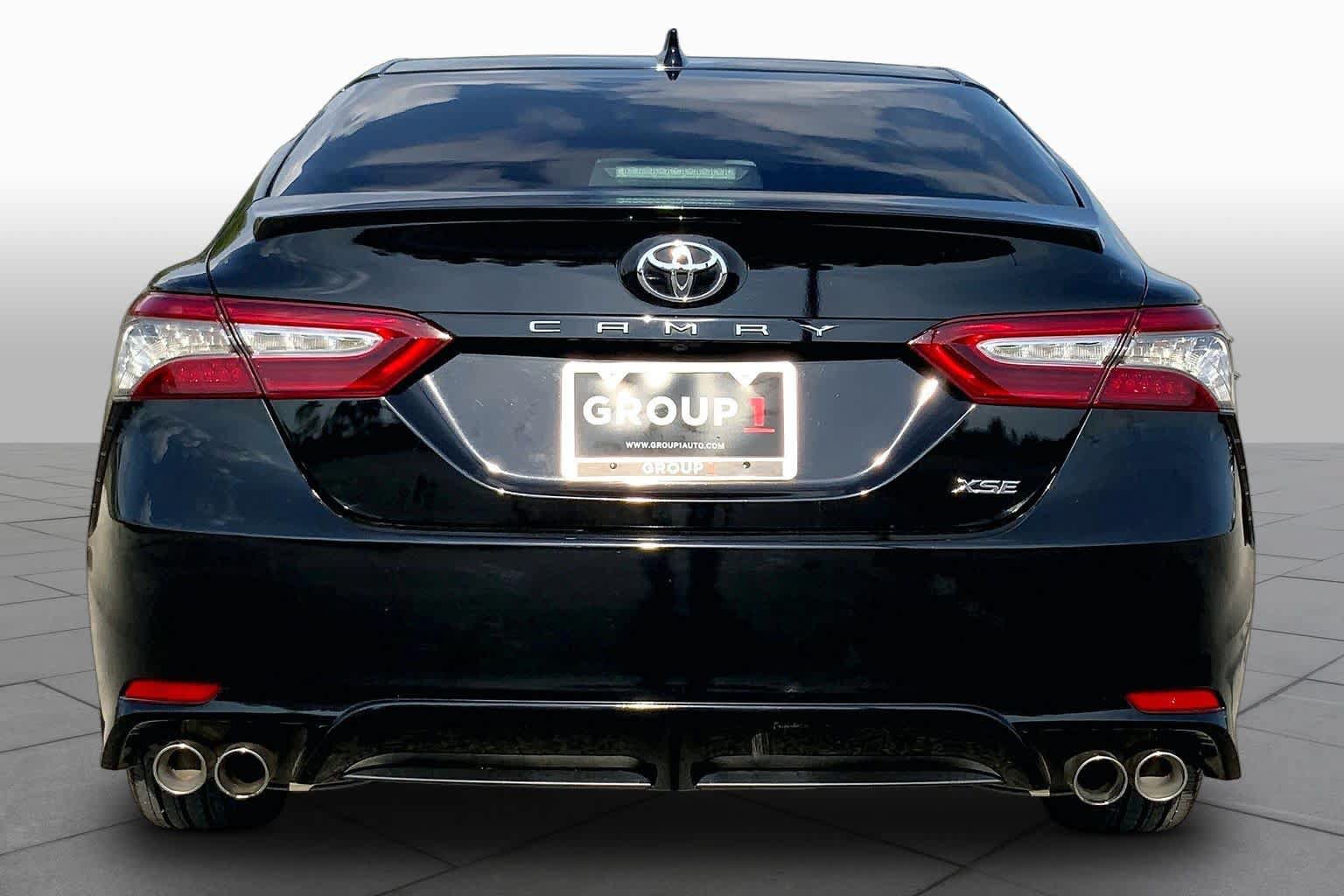 Used 2019 Toyota Camry XSE FWD image 5