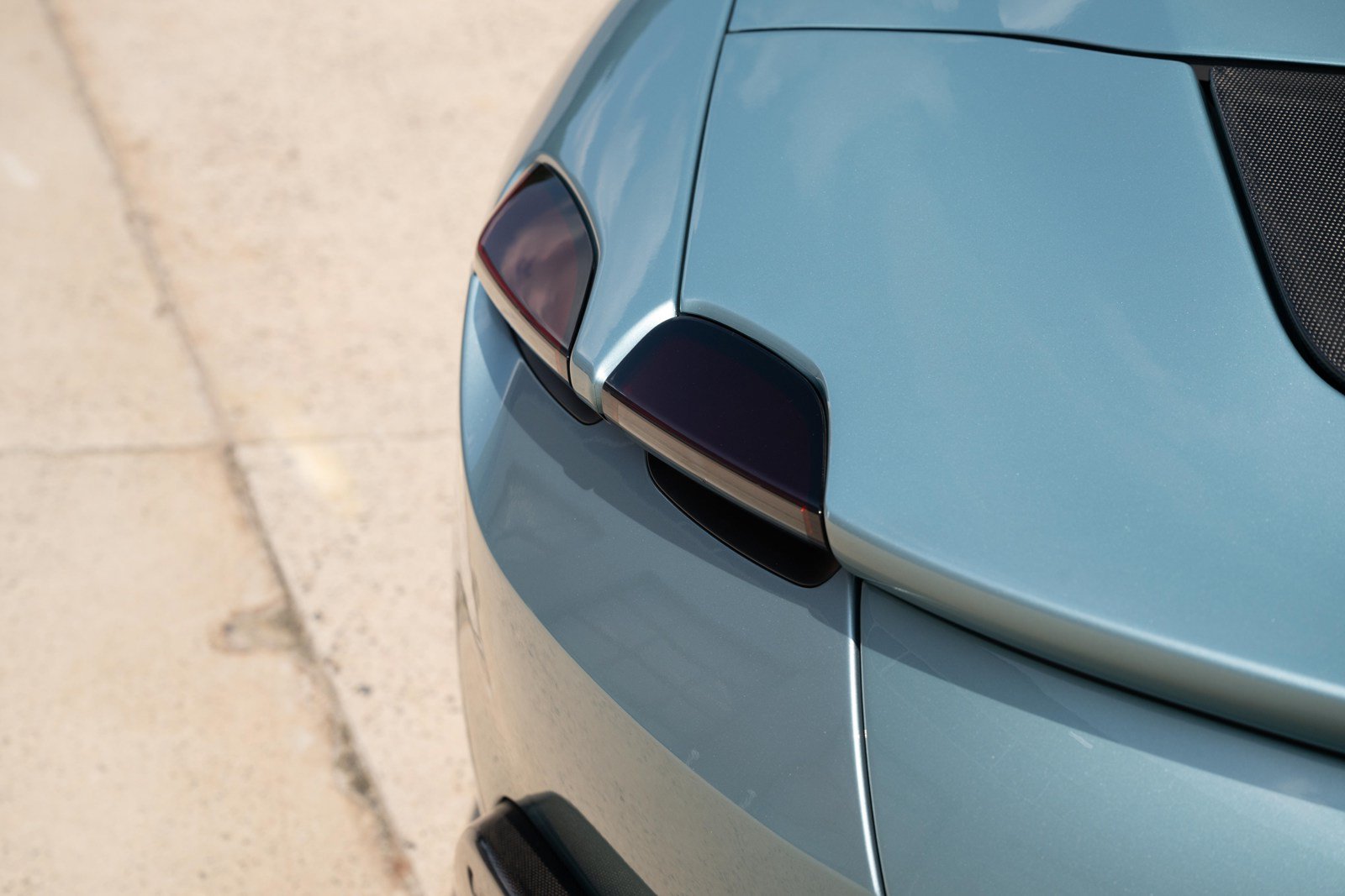 Used 2024 Ferrari Roma Spider RWD image 23