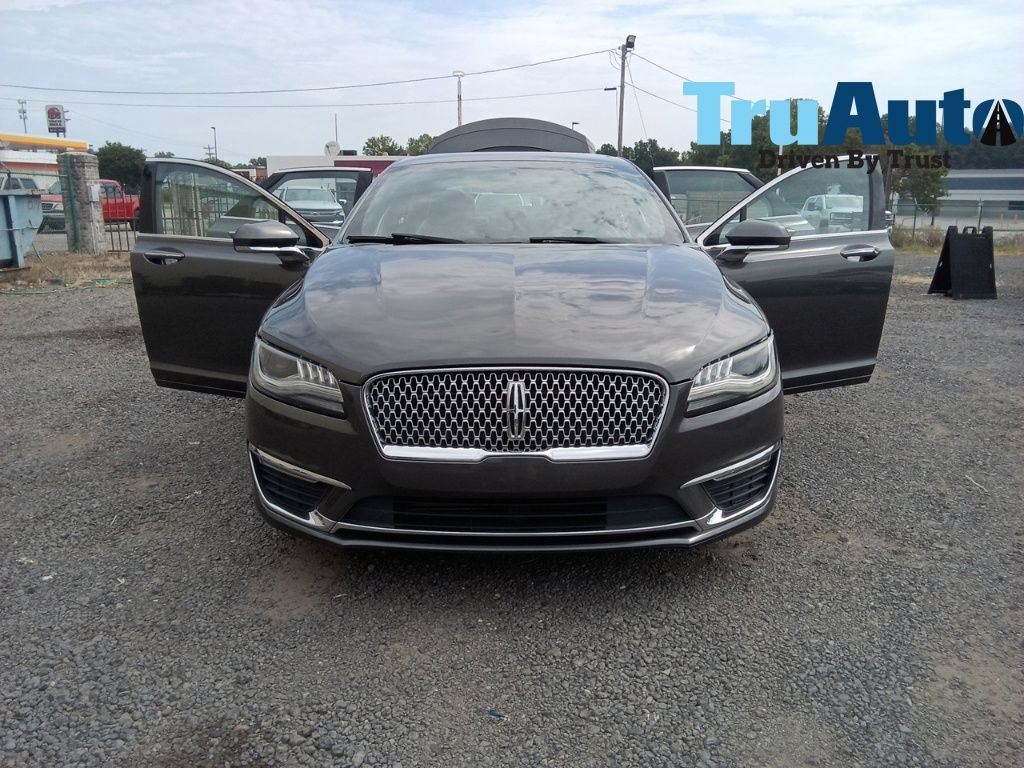 Used 2017 Lincoln MKZ Select w/ Select Plus Package FWD image 10