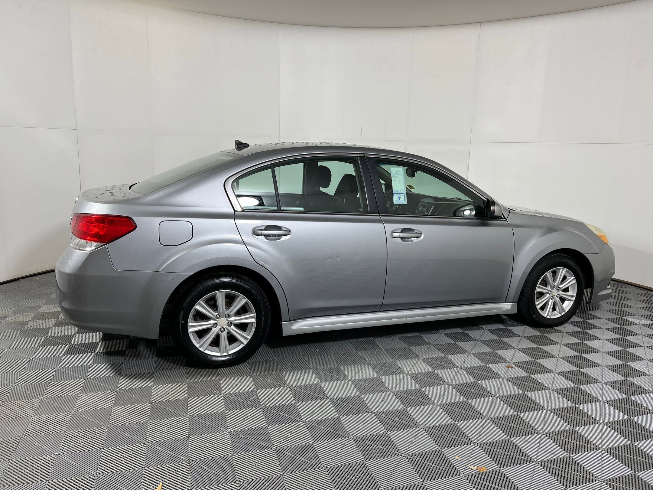 Used 2011 Subaru Legacy 2.5i Premium image 22