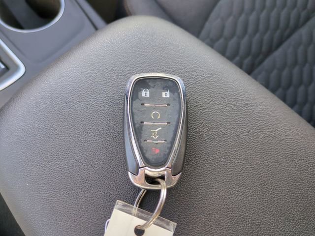 Used 2018 Chevrolet Equinox LT FWD image 35