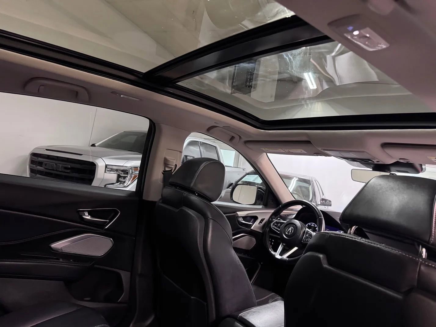 Used 2019 Acura RDX FWD w/ Technology Package image 18