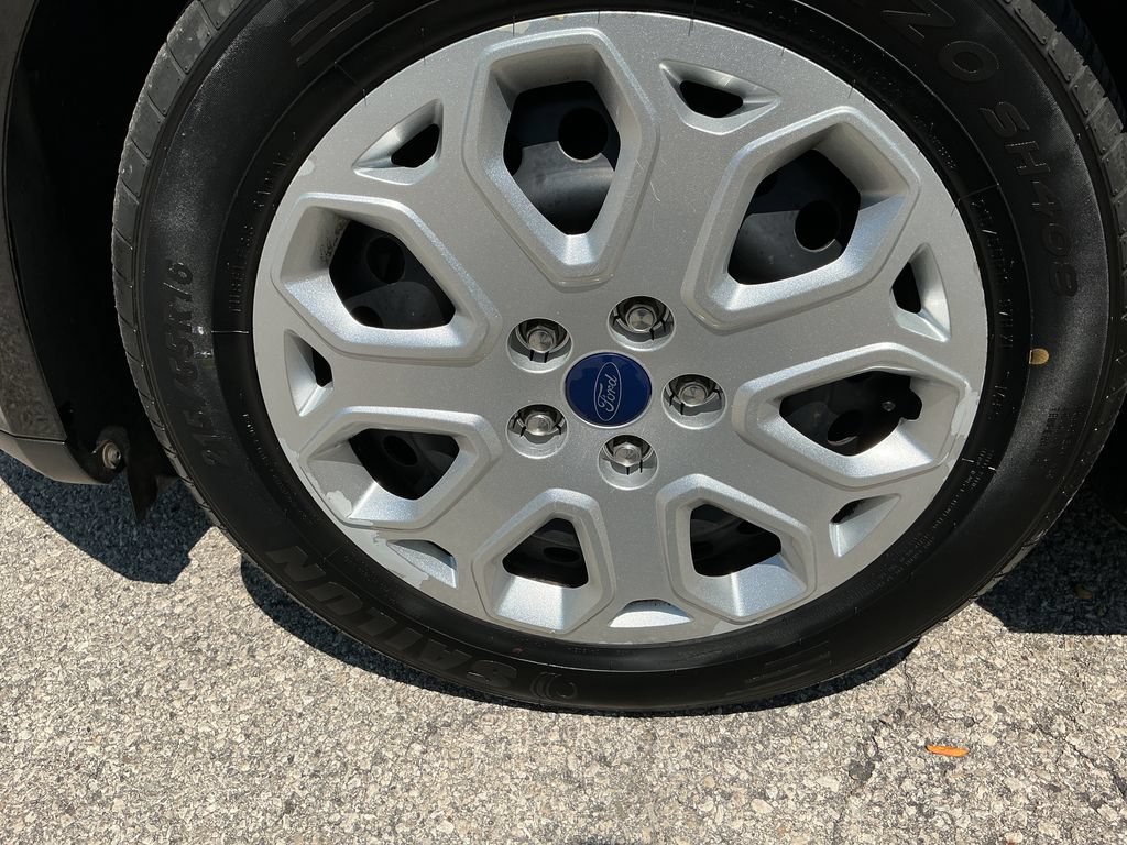 Used 2012 Ford Focus SE FWD image 25