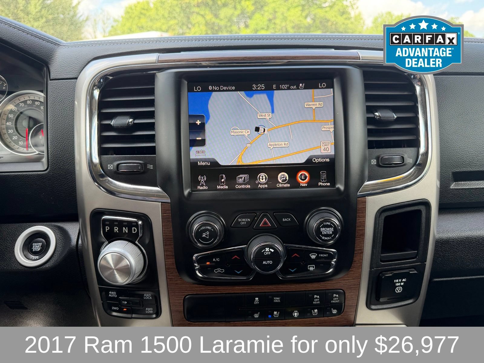 Used 2017 RAM 1500 Laramie w/ Convenience Group AWD/4WD image 18