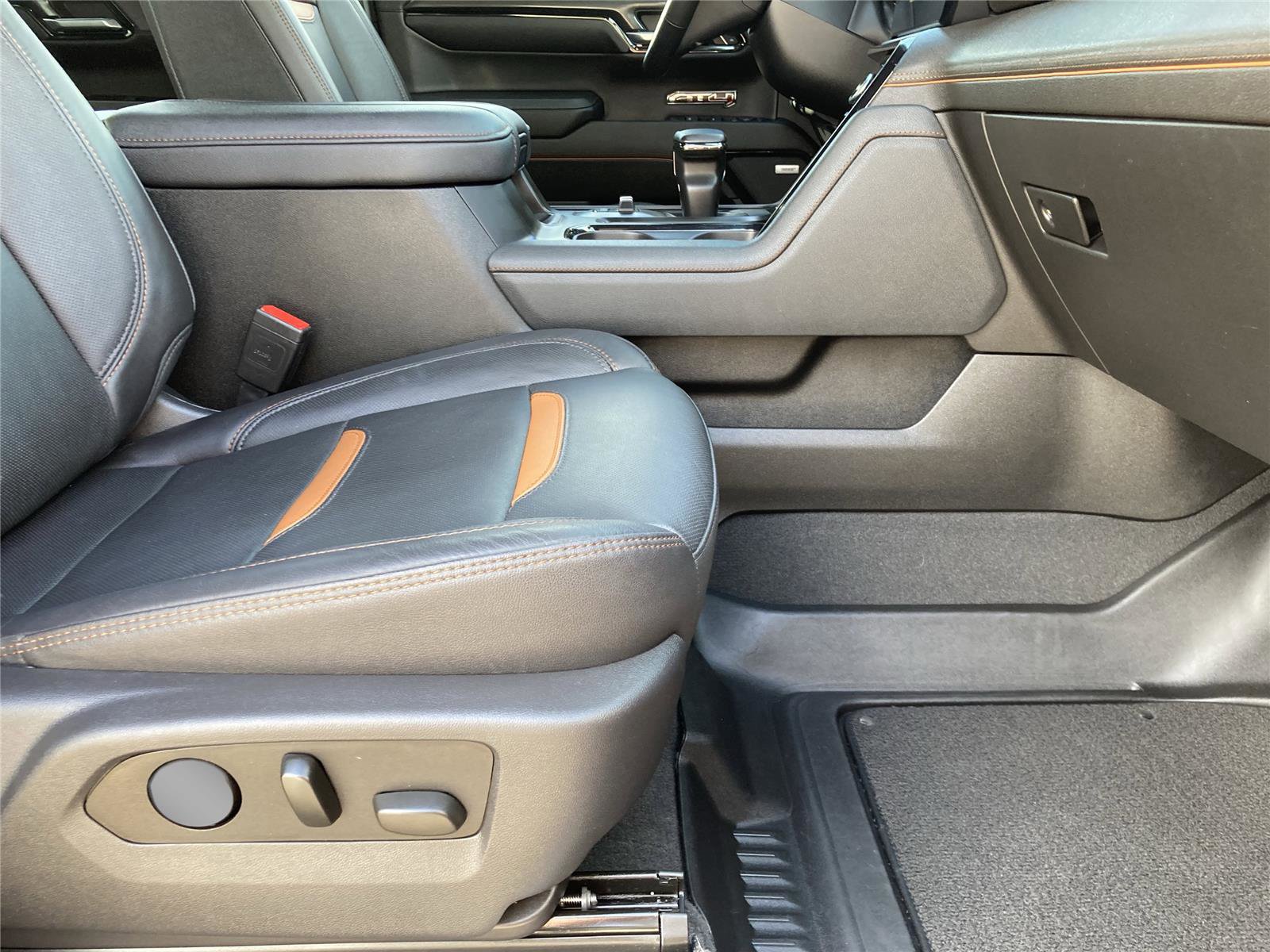 Used 2023 GMC Sierra 1500 AT4 w/ AT4 Premium Package image 32