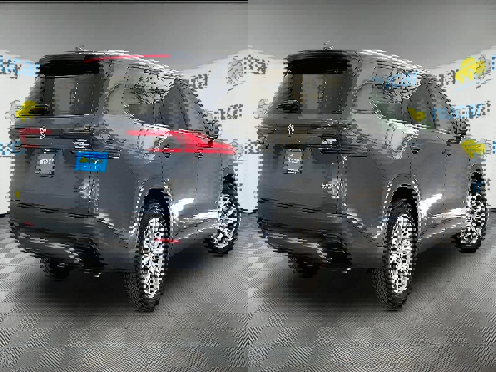 Used 2025 Toyota Grand Highlander FWD image 6