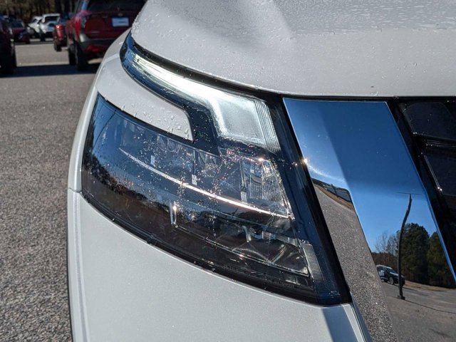 New 2025 Nissan Pathfinder Platinum w/ Cargo Package image 10