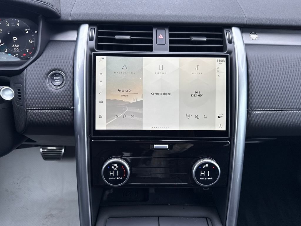New 2024 Land Rover Discovery Dynamic SE image 22