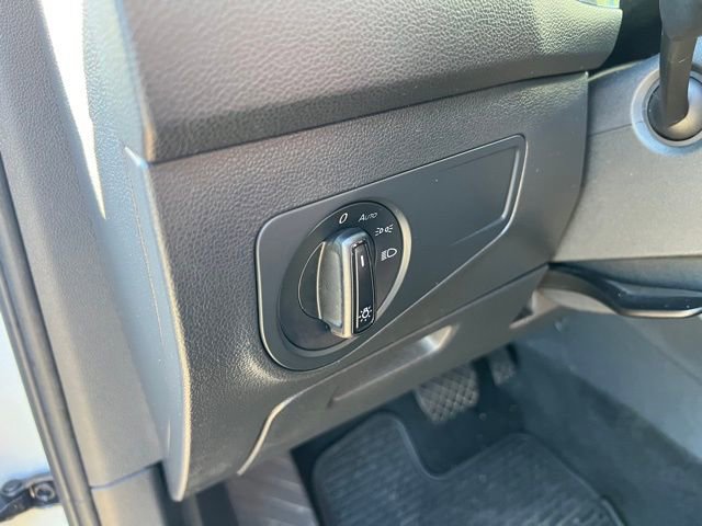 Used 2019 Volkswagen Tiguan S w/ Driver Assistance Package image 17