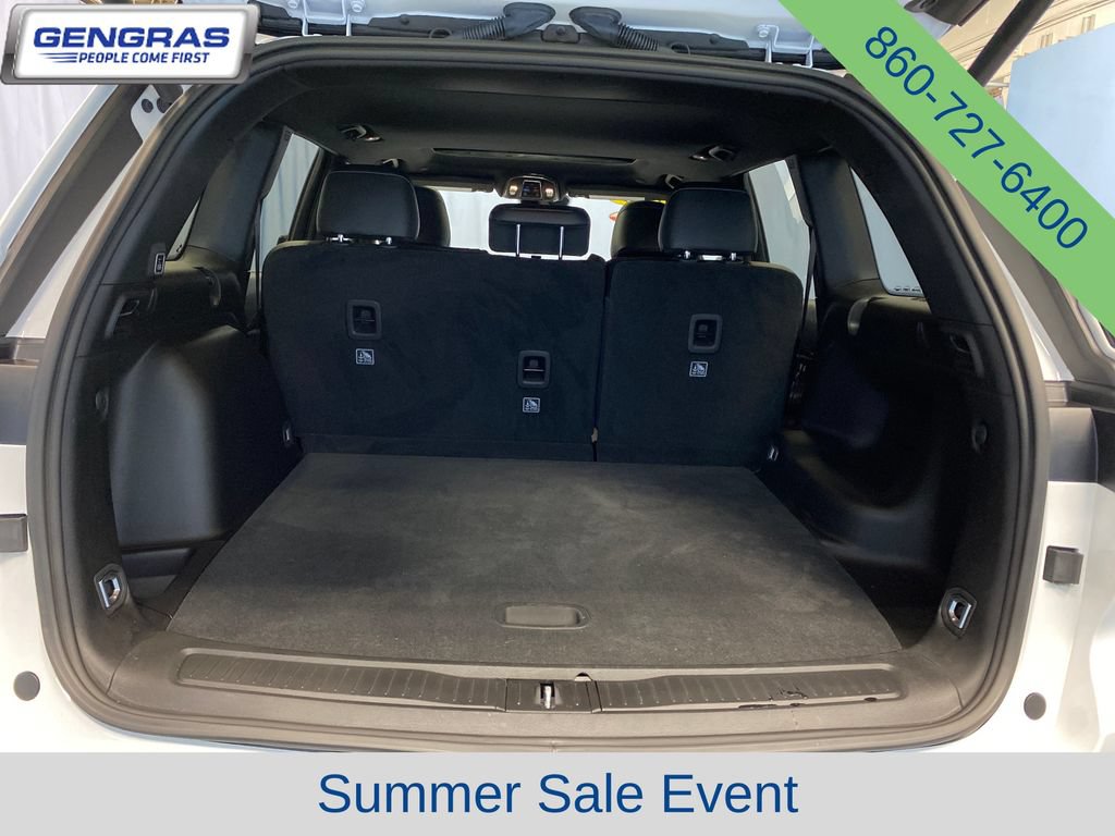 Used 2023 Jeep Grand Cherokee Altitude AWD/4WD image 36