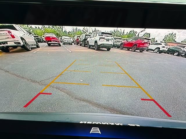 Used 2025 Chevrolet TrailBlazer LS FWD image 29
