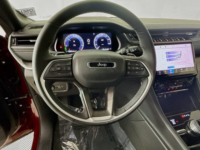 New 2025 Jeep Grand Cherokee Limited AWD/4WD image 11