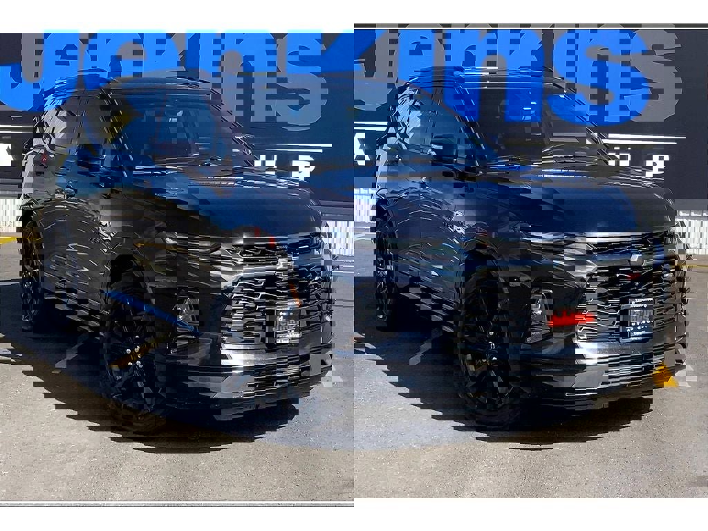 Used 2020 Chevrolet Blazer RS image 2