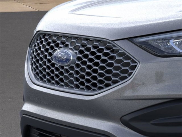 New 2024 Ford Edge SE image 17