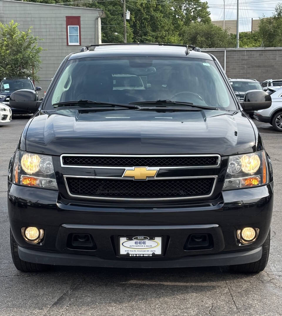 Used 2013 Chevrolet Tahoe LT w/ Luxury Package AWD/4WD image 3