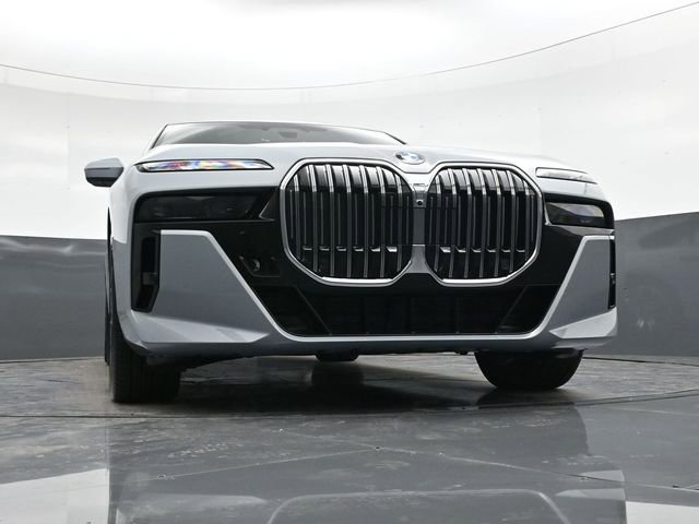 New 2025 BMW 760i xDrive w/ Executive Package image 38