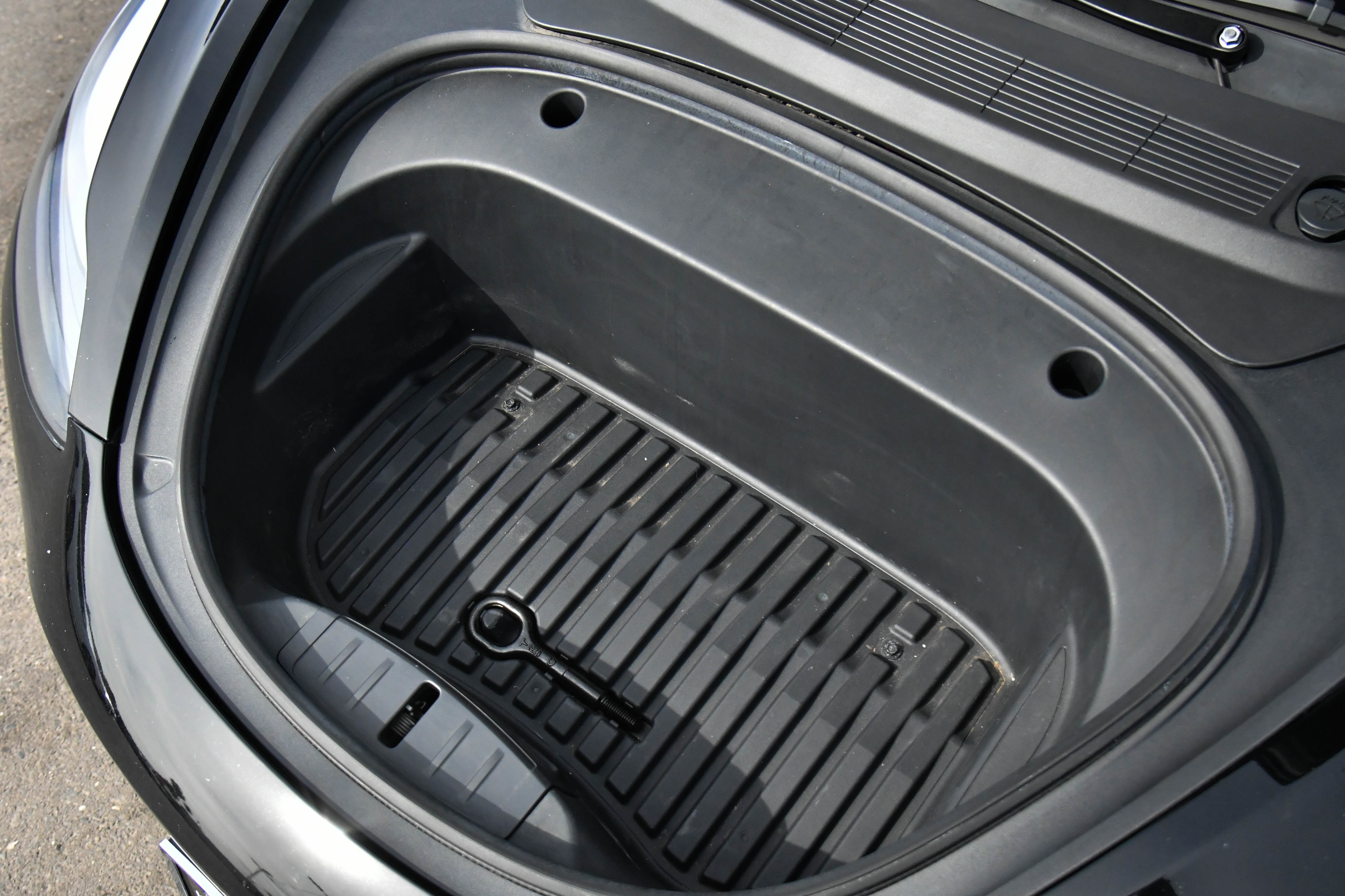 Used 2023 Tesla Model 3 Standard Range image 44