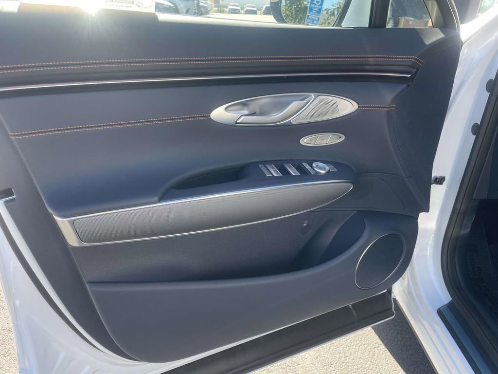 New 2026 Genesis GV70 3.5T Sport Advanced AWD/4WD image 19