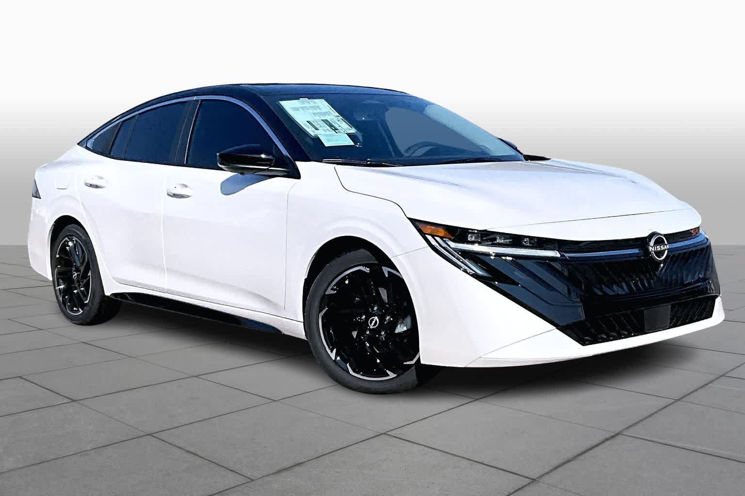 New 2026 Nissan Sentra SR FWD image 2