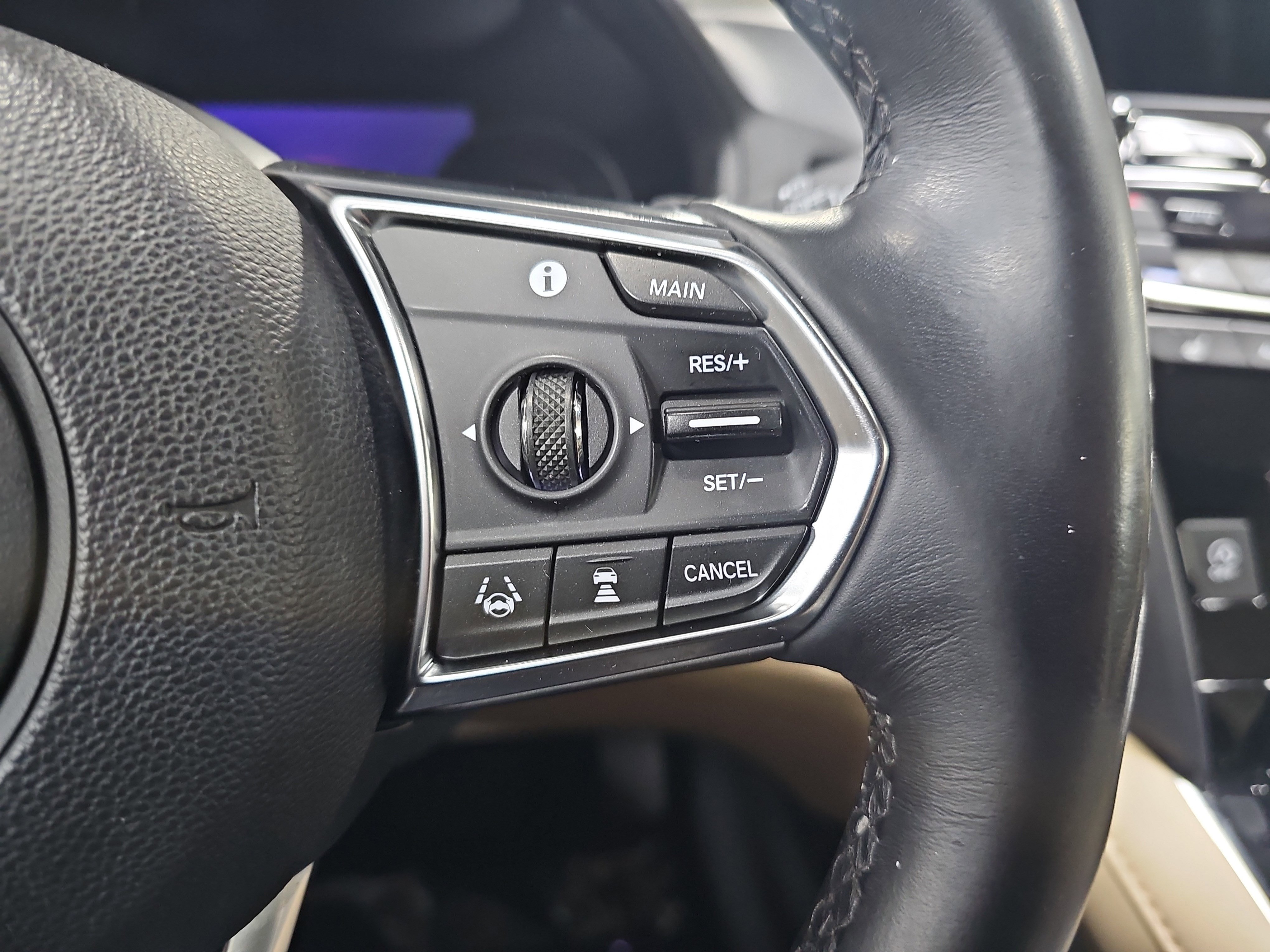 Used 2020 Acura RDX FWD image 19