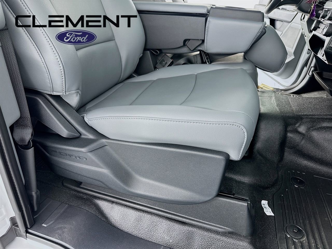 New 2026 Ford F250 XL w/ XL Chrome Package AWD/4WD image 28