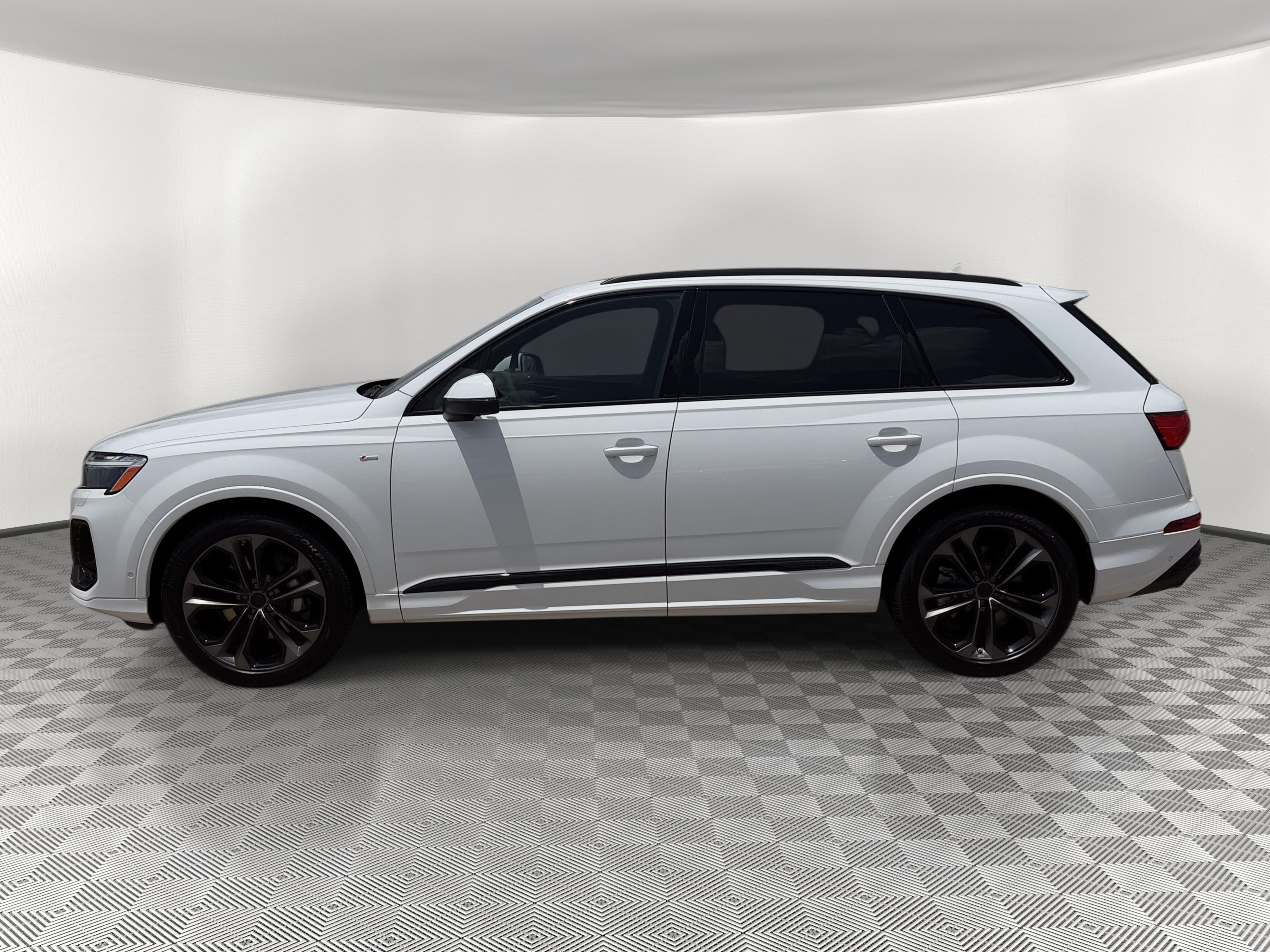 New 2026 Audi Q7 Premium Plus AWD/4WD image 2