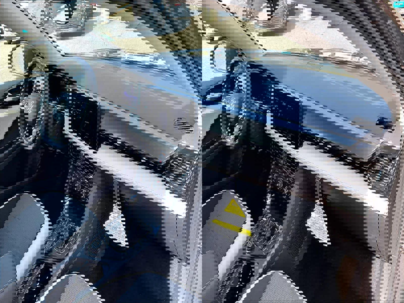 Used 2025 Volkswagen Taos S AWD/4WD image 14