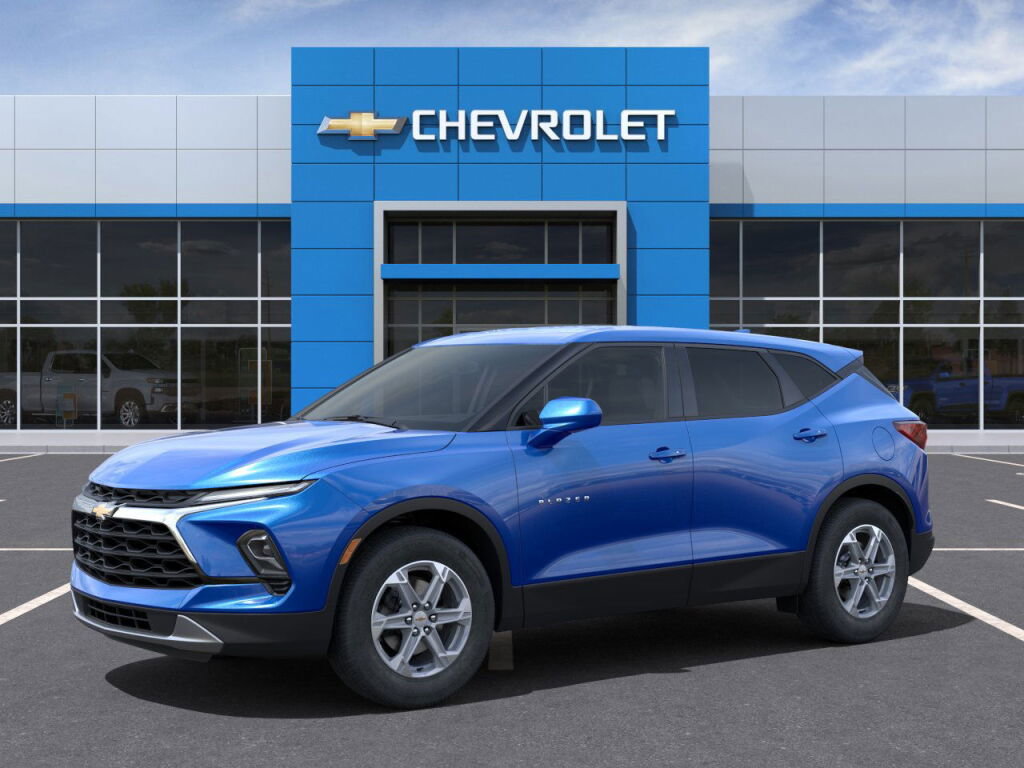 New 2025 Chevrolet Blazer LT image 3