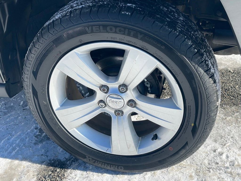 Used 2013 Jeep Patriot Latitude image 25