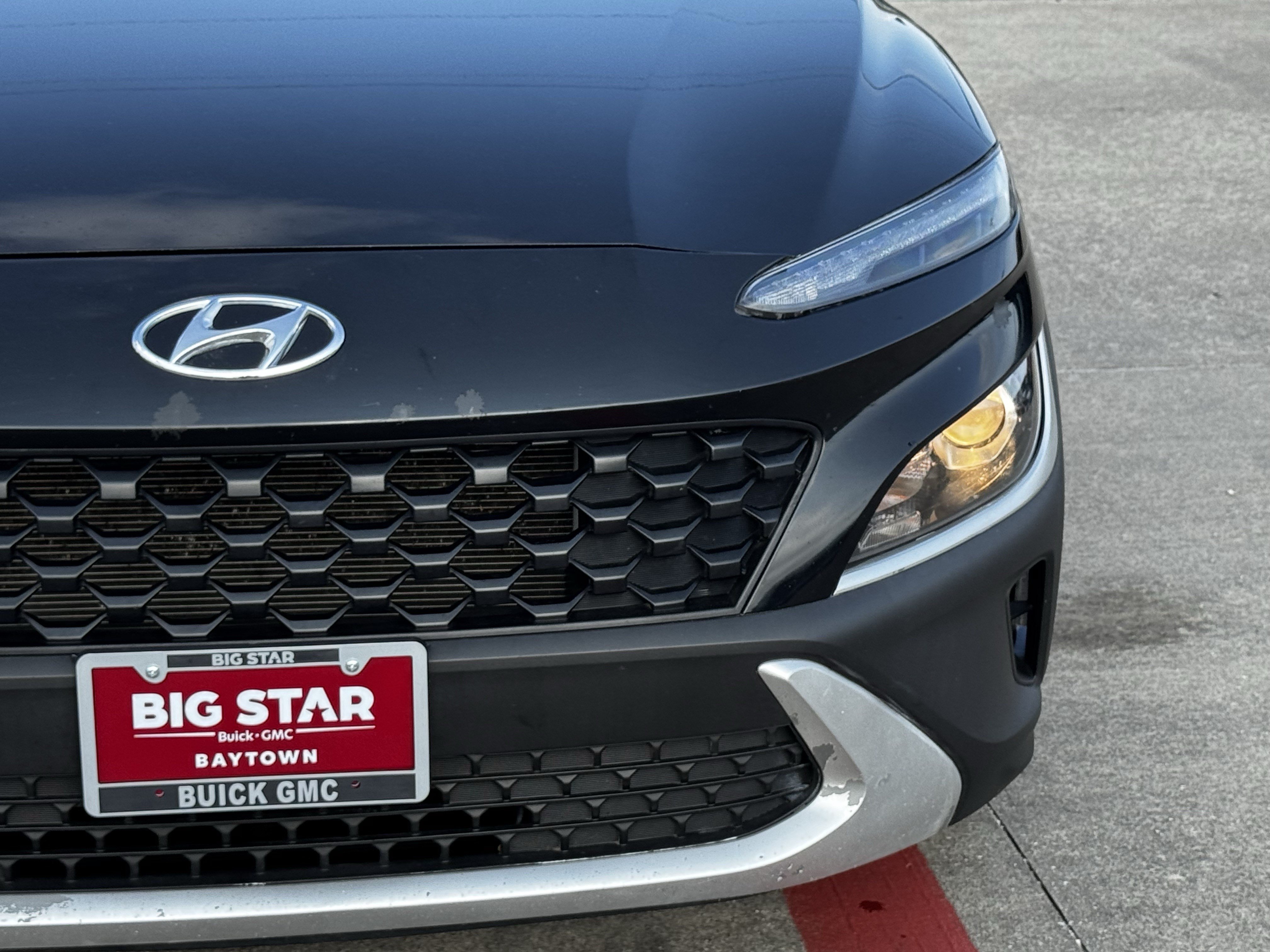 Used 2023 Hyundai Kona SE AWD/4WD image 5