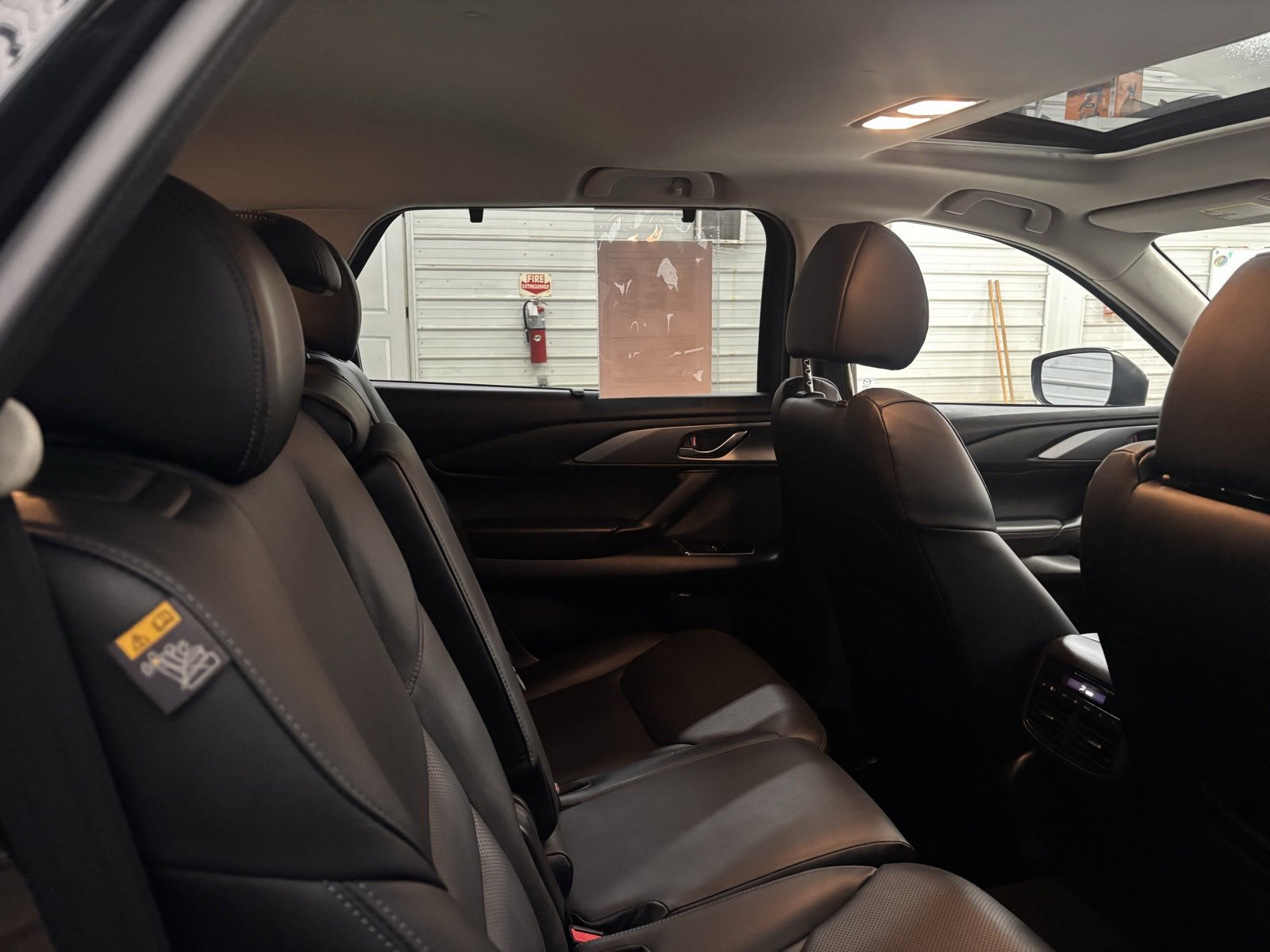 Used 2018 MAZDA CX-9 Touring w/ Touring Premium Package image 33