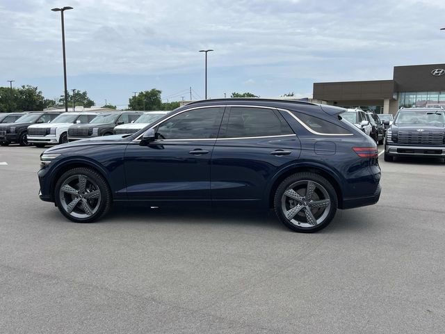 Used 2022 Genesis GV70 3.5T Sport w/ Sport Prestige Package AWD/4WD image 8
