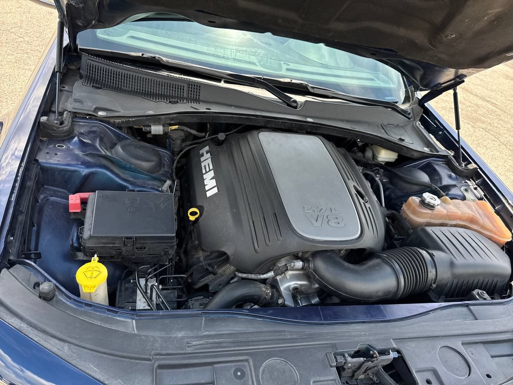 Used 2014 Chrysler 300 S w/ Luxury Group RWD image 35