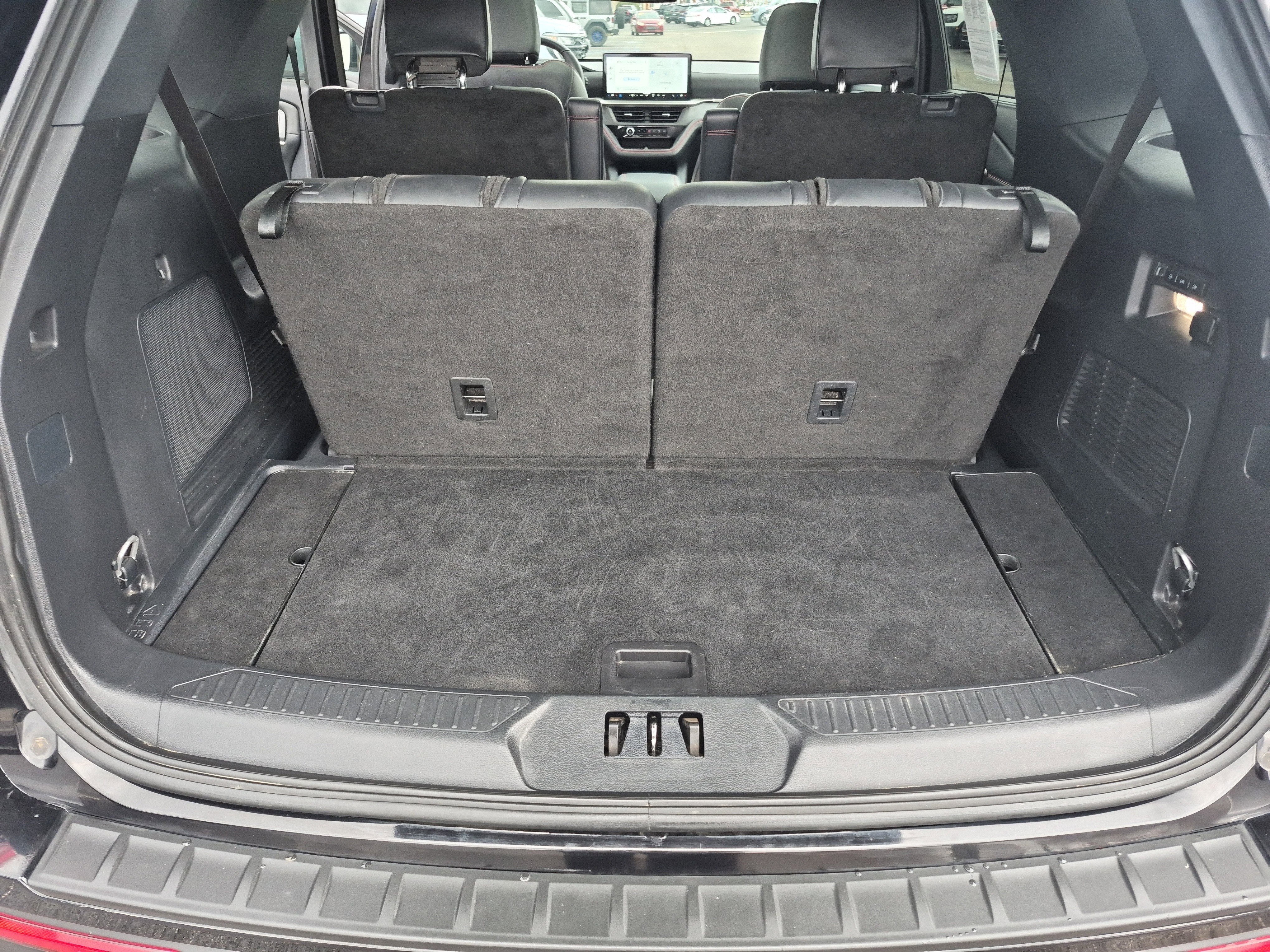 Certified 2025 Ford Explorer ST image 18