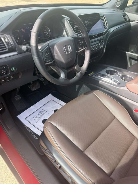 Certified 2025 Honda Passport EX-L image 10