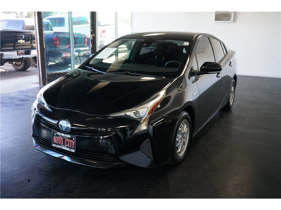 Used 2017 Toyota Prius Two image 3