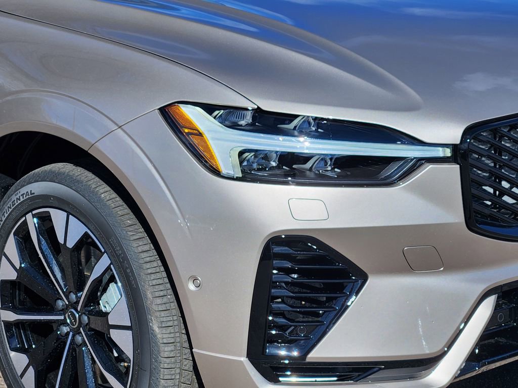 New 2026 Volvo XC60 T8 Ultra w/ Climate Package image 28