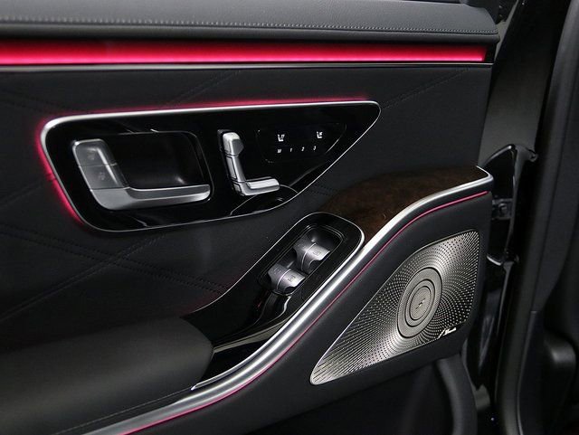 Used 2025 Mercedes-Benz S 63 AMG S image 16