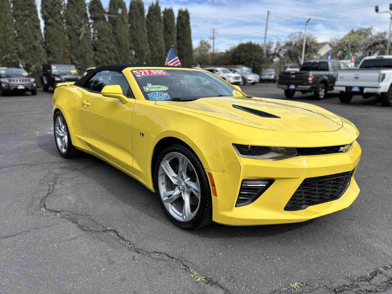 Used 2017 Chevrolet Camaro SS image 2