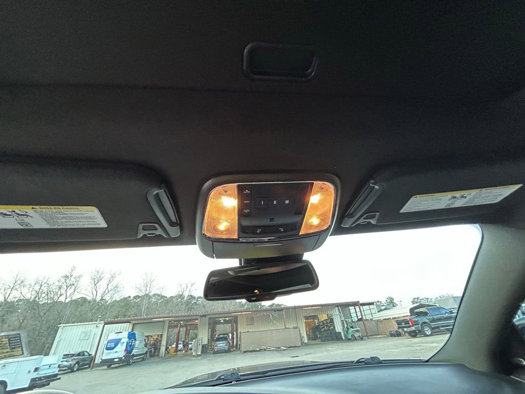 Used 2023 Dodge Charger R/T w/ Plus Group image 29