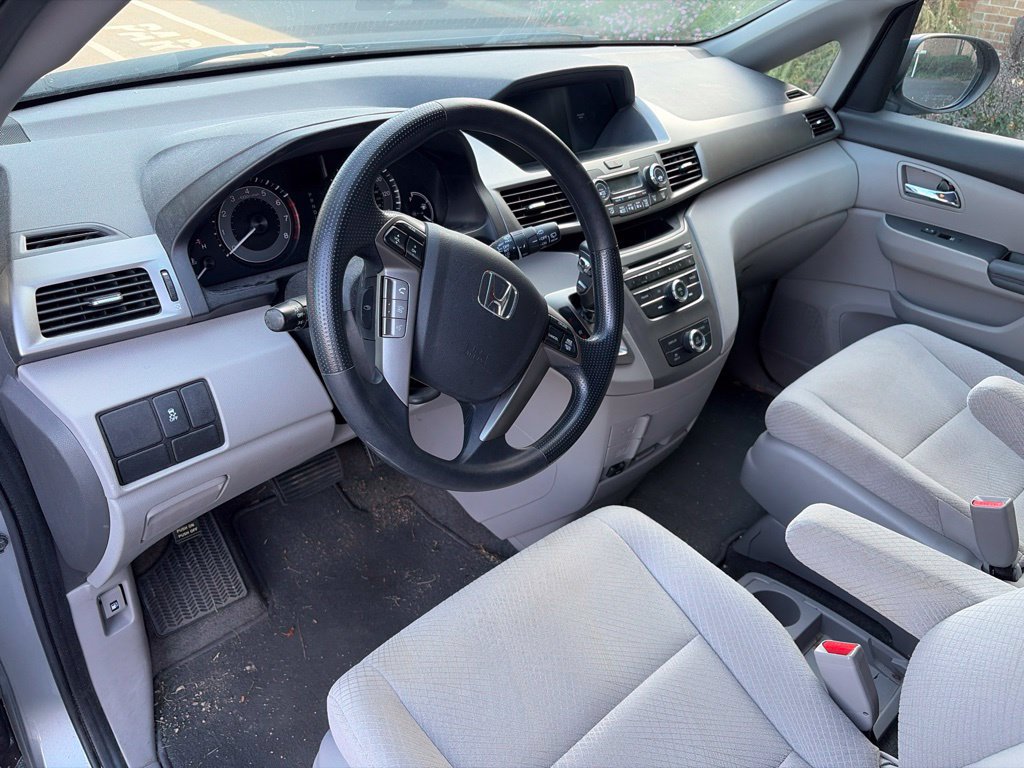 Used 2016 Honda Odyssey LX image 14
