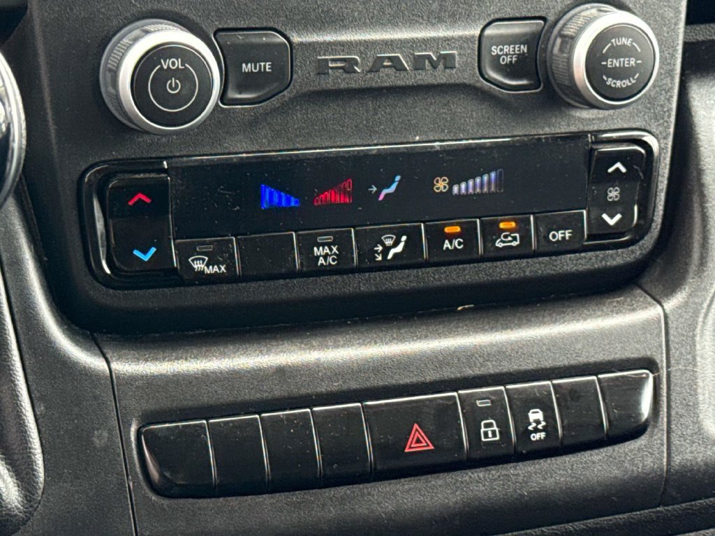 Used 2023 RAM ProMaster 2500 w/ Convenience Group FWD image 20