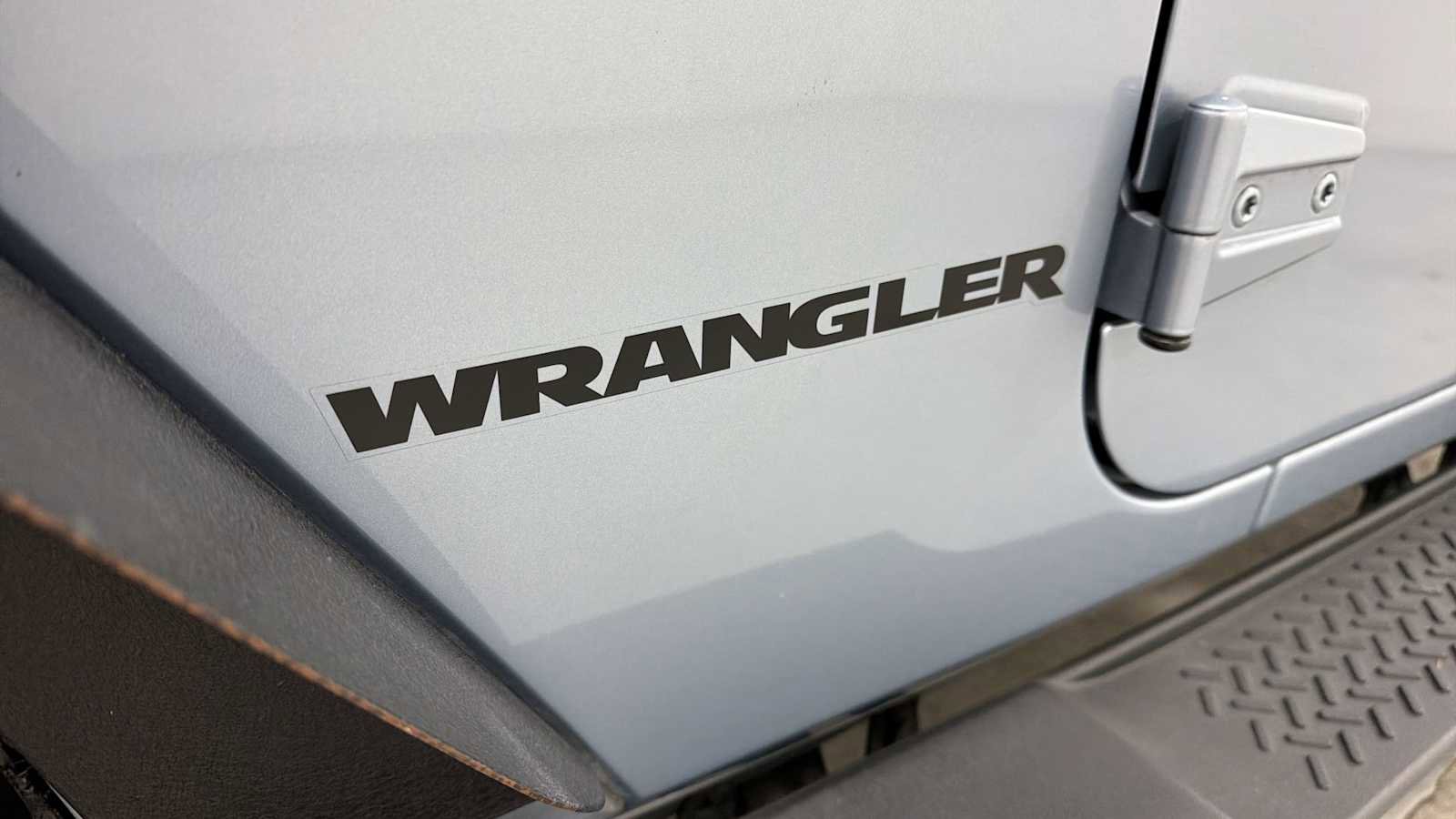 Used 2012 Jeep Wrangler Arctic image 27