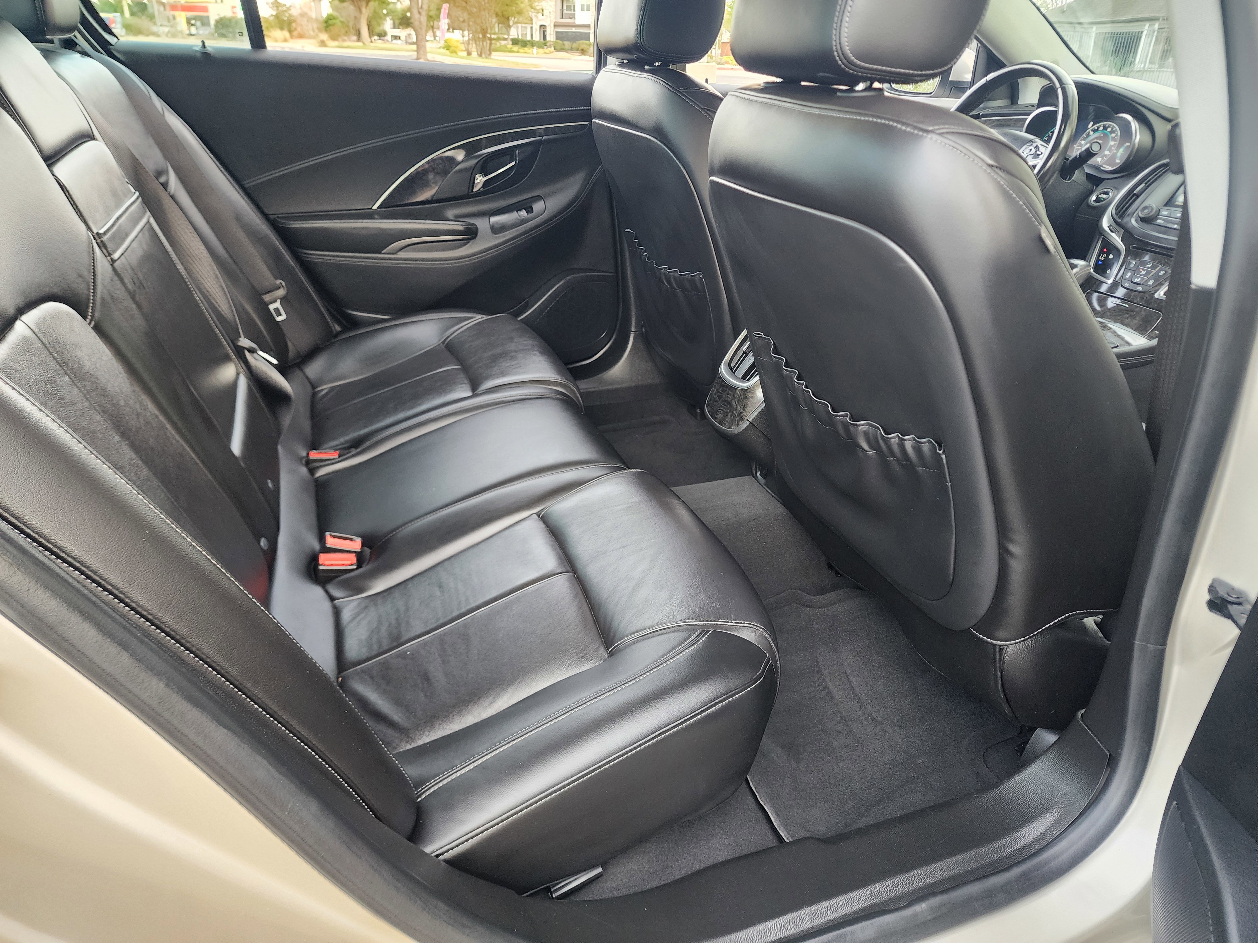 Used 2015 Buick LaCrosse Leather image 17
